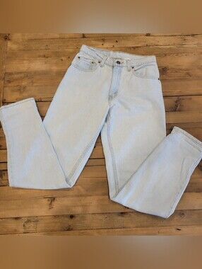 Beautiful Vintage Levis 550-light Wash